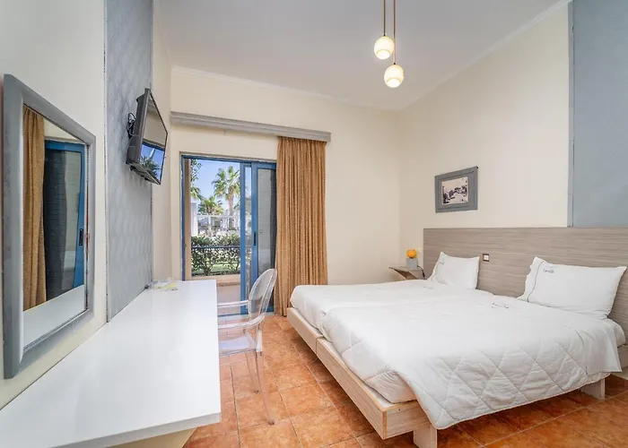 Ianos Hotel
