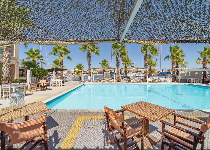 Ianos Hotel